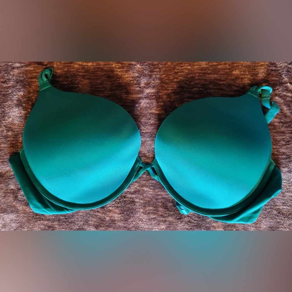 Victoria's Secret Bombshell Plunge Bra